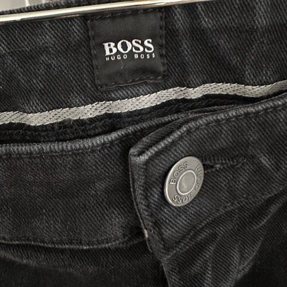 Hugo Boss Men’s Black Denim Jeans - Picture 7 of 8